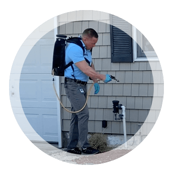 Exterminator Wayne NJ Brian DeVera Outdoor Spray